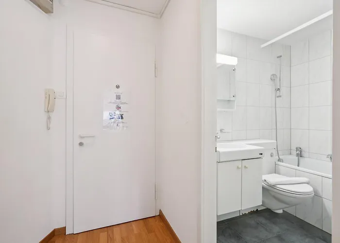 - Crown 22 苏黎世