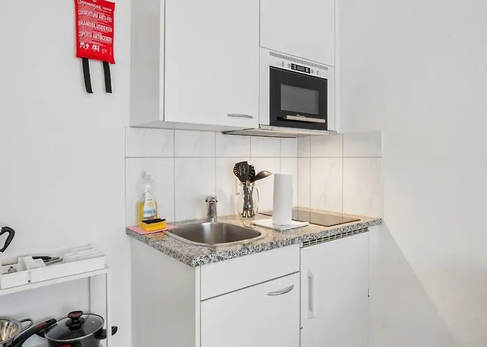 - Crown 22 Apartment *